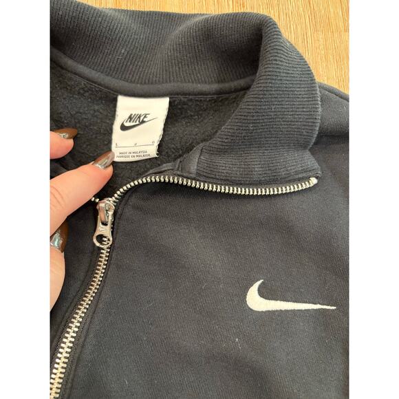 NIKE 1/4 ZIP CROPPED SWEATSHIRT - Picture 2 of 6